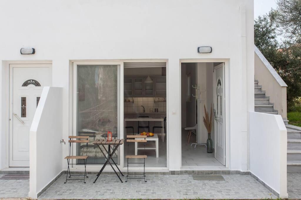 Glaros Apartment *